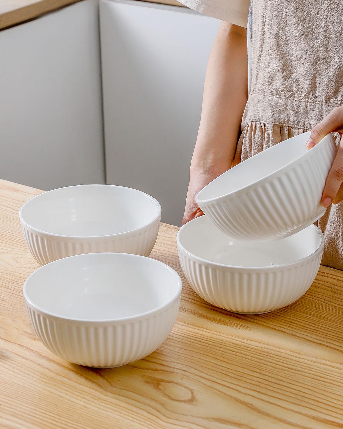 Hasense Large Serving Bowls 7 Inch - 42 Oz White Ceramic Salad Bowl Set of 4 for Kitchen,Modern Ribbed Porcelain Dishes for Entertaining,Soup,Pho,Pasta,Cereal, Noodle - Dishwasher & Microwave Safe